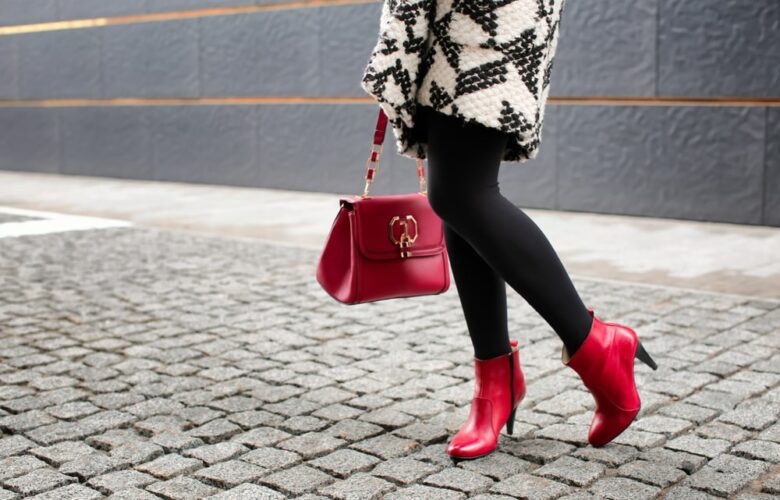 Comment associer des bottines rouges à votre style avec élégance ?